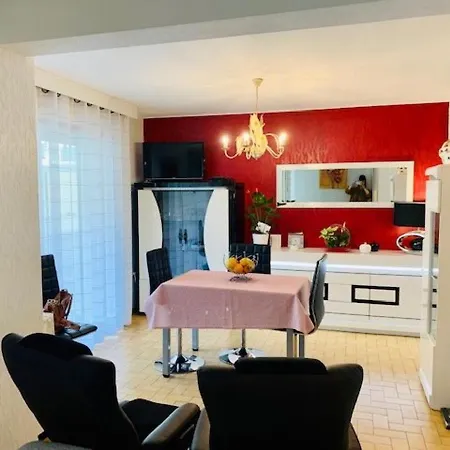 Cosy Avec Terrasse - 2 Pers - Amelie-les-bains - Fr-1-703-58 Apartment